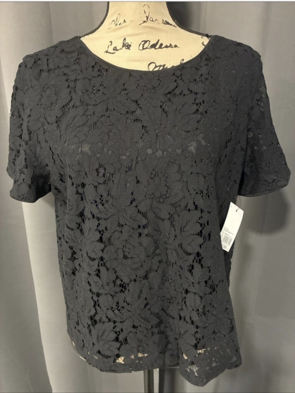 Nine West Black Lace Short-Sleeve Top Blouse NWT Medium